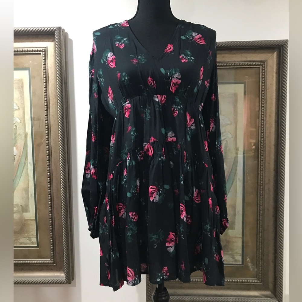 Black Floral V-Neck Long Sleeve Dress - Pink Rose Print